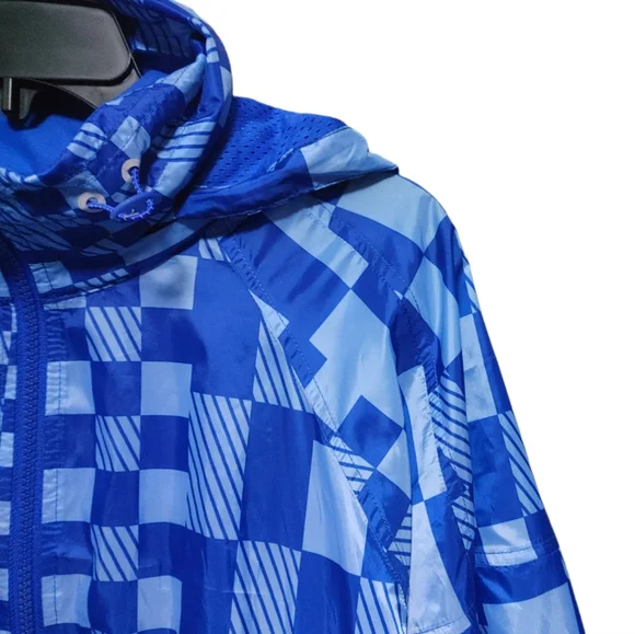 Sweaty Betty Blue Checkered Graphic Pack Away Jacket Women's Size Medium NWT - Picture 10 of 15